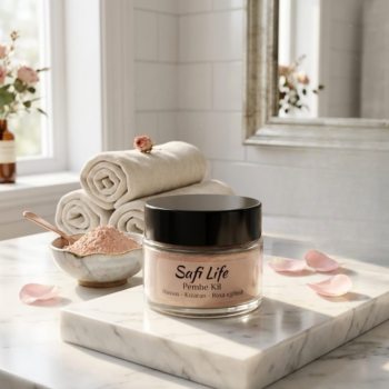 Saf Pembe Kil (Yumuşatıcı & Aydınlatıcı Maske)