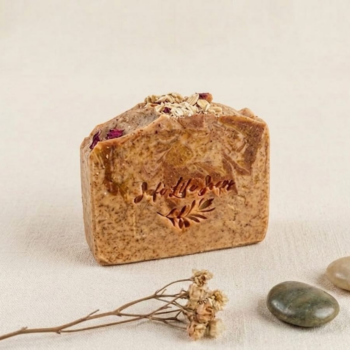 %100 Doğal El Yapımı Şeftali & Yoğurt Sabunu – İpeksi Pürüzsüzlük ve Yoğun Nemlendirici Cilt Bakımı